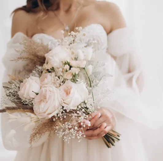 العروس - بوكيه زهور طازجة ومجففة